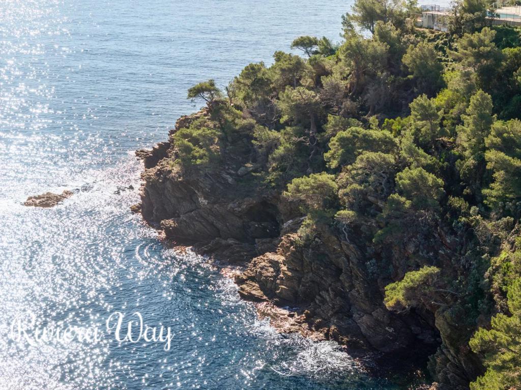 9 room villa in Le Lavandou, photo #5, listing #104480250