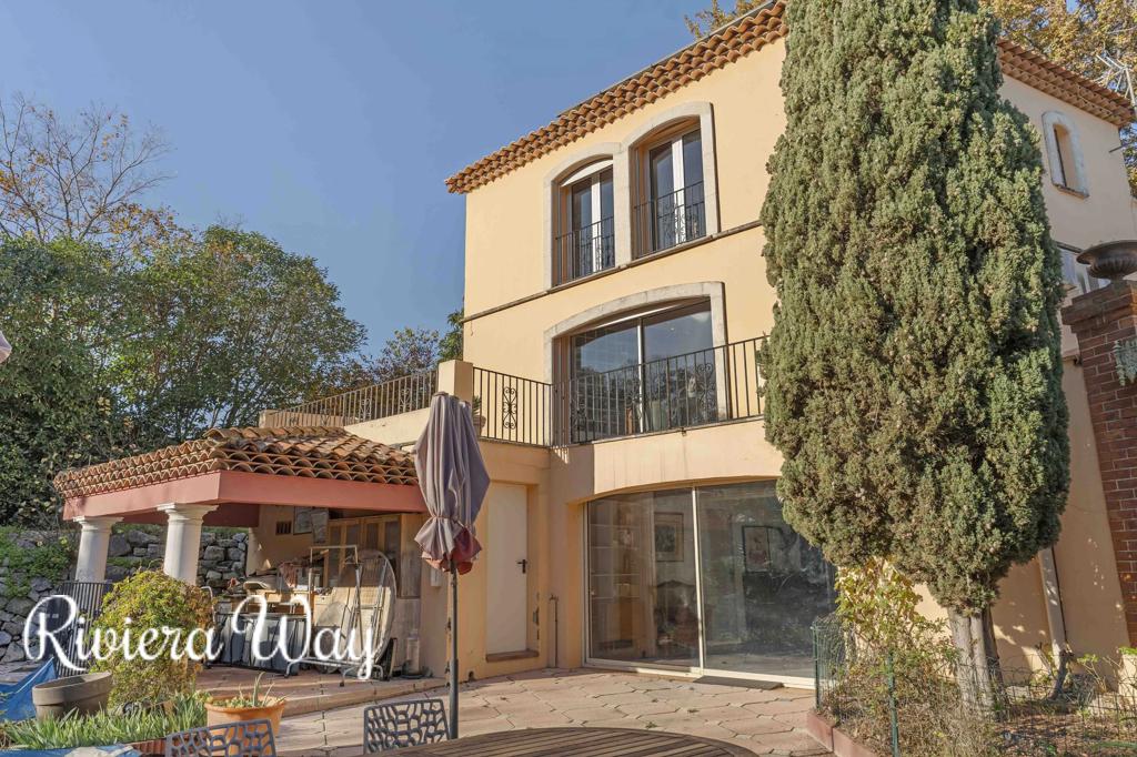 9 room villa in Toulon, photo #2, listing #105239778