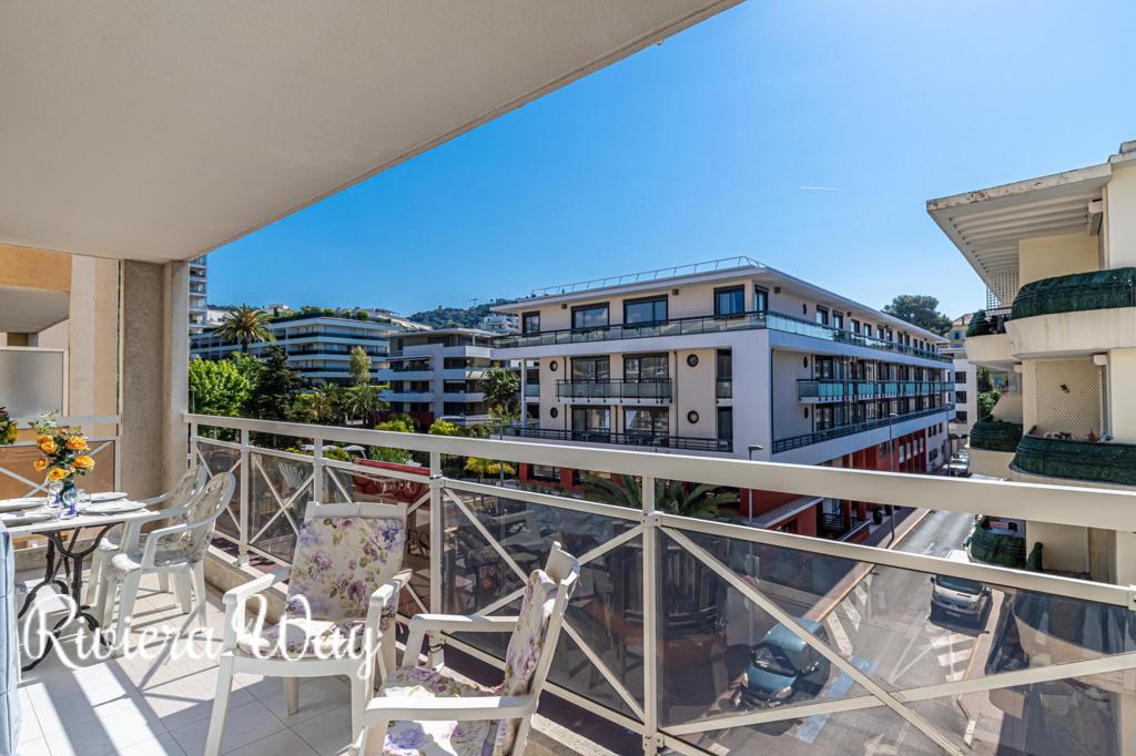 3 room apartment in Cannes, photo #3, listing #88385136