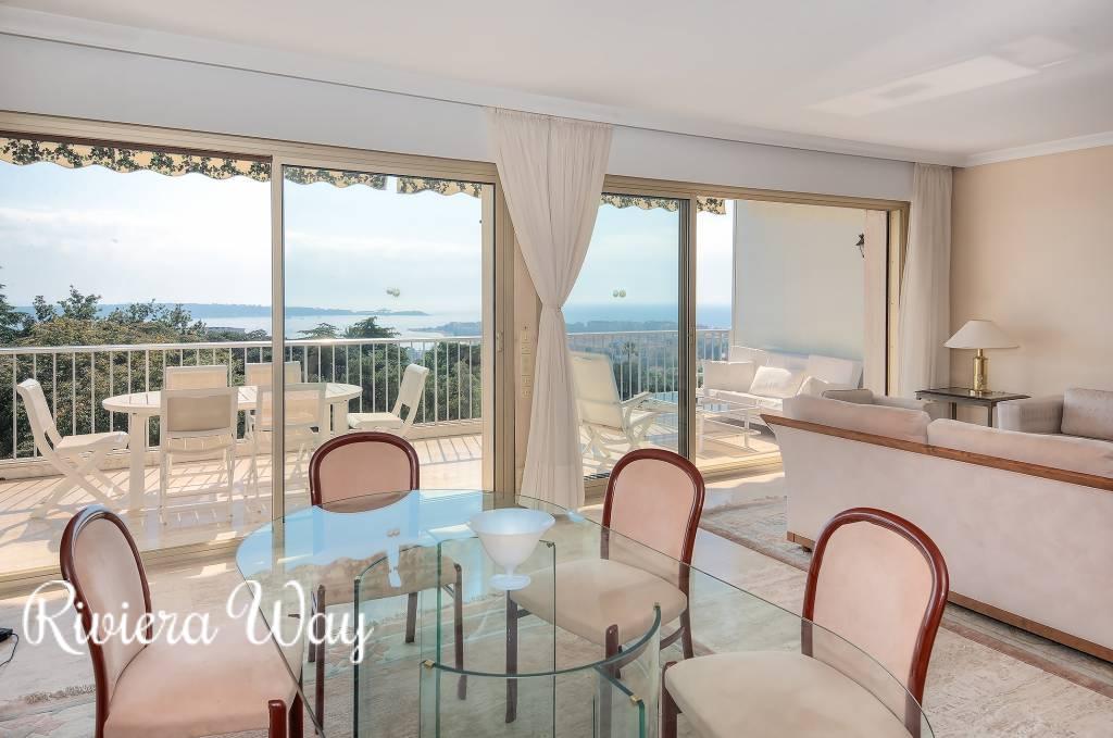 Apartment in Cannes, 140 m², photo #1, listing #63500724