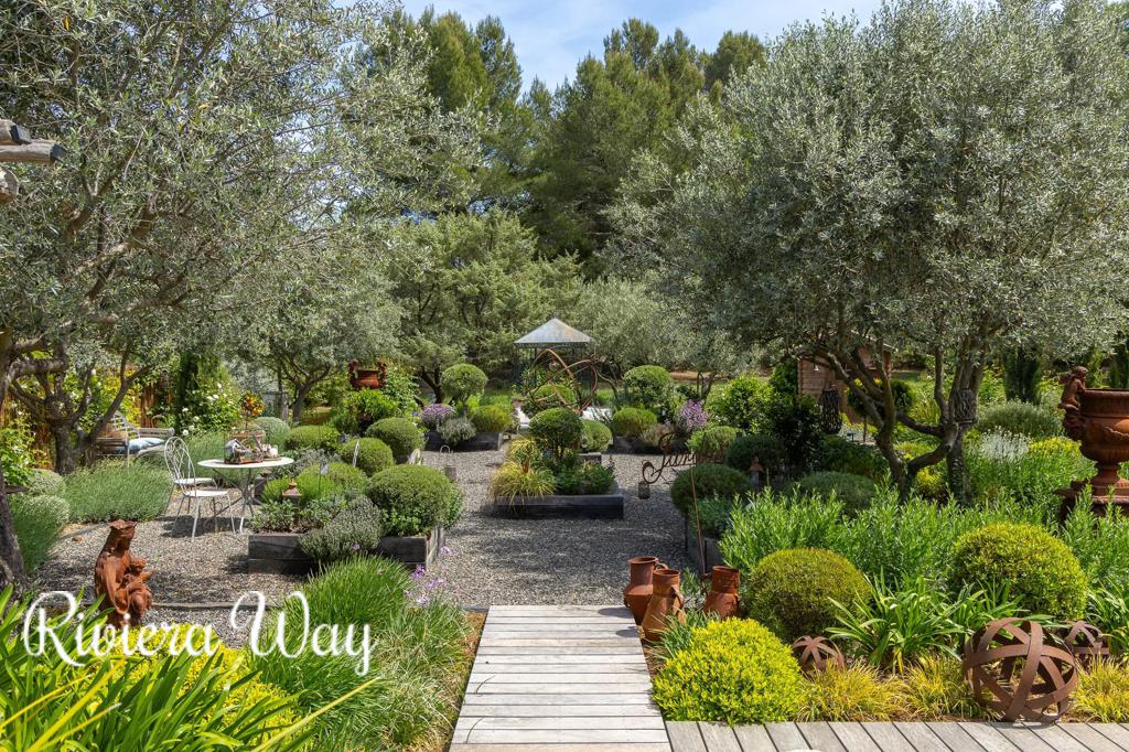 6 room villa in Draguignan, photo #5, listing #106225560
