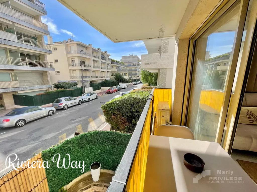 3 room apartment in Cannes, photo #2, listing #99564444
