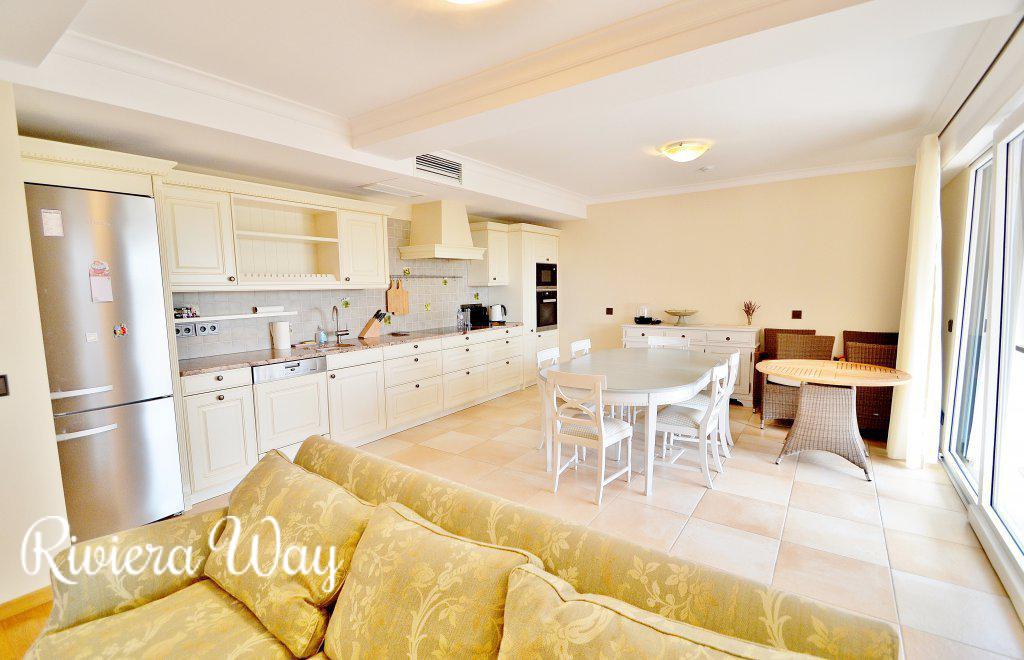 5 room apartment in Cap d'Antibes, photo #2, listing #81396756