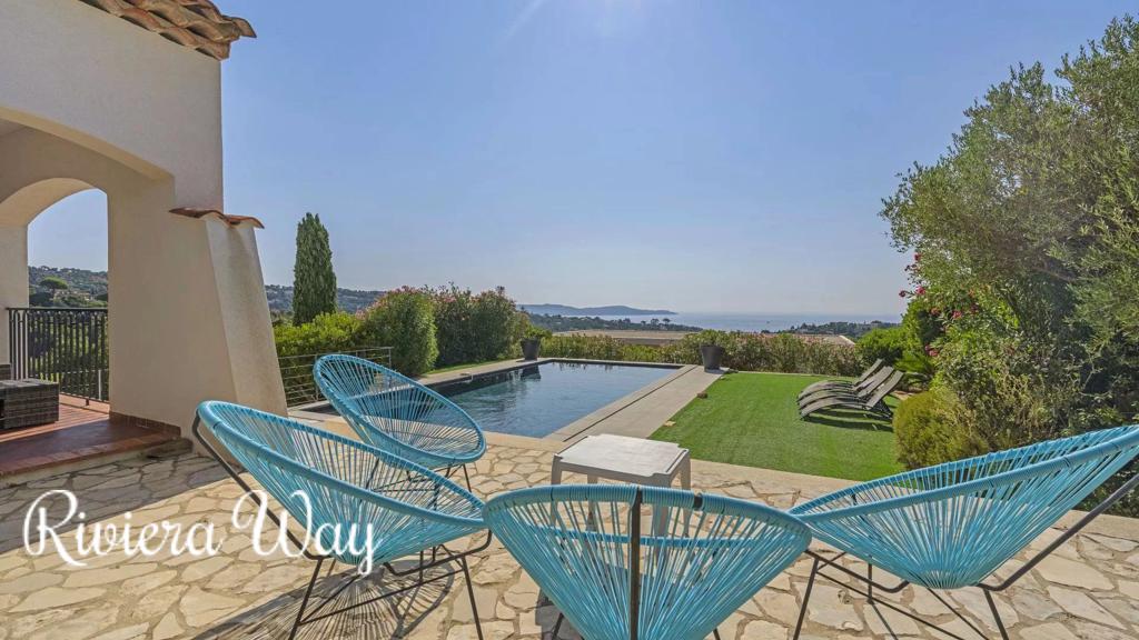 Villa in Cavalaire-sur-Mer, photo #1, listing #103906362