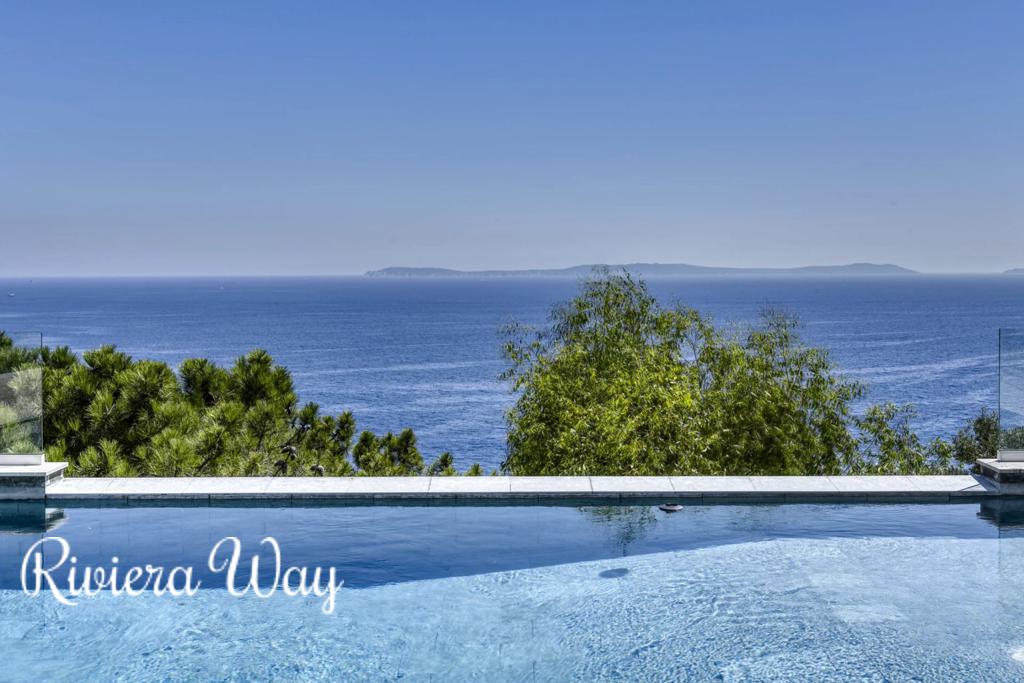 5 room villa in Rayol-Canadel-sur-Mer, photo #1, listing #90031116