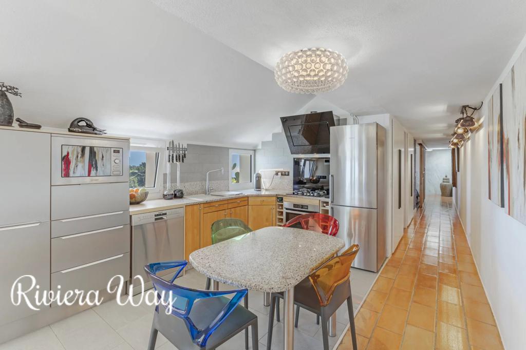 5 room villa in Hyères, photo #9, listing #105891786