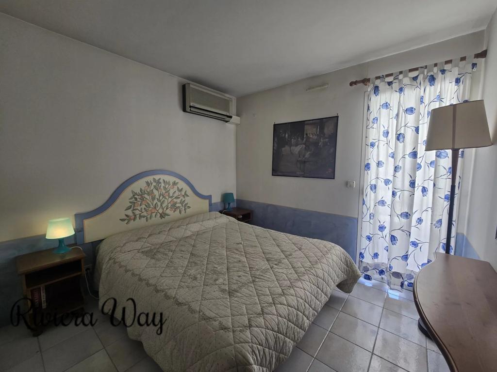 3 room apartment in Juan-les-Pins, photo #4, listing #105680400