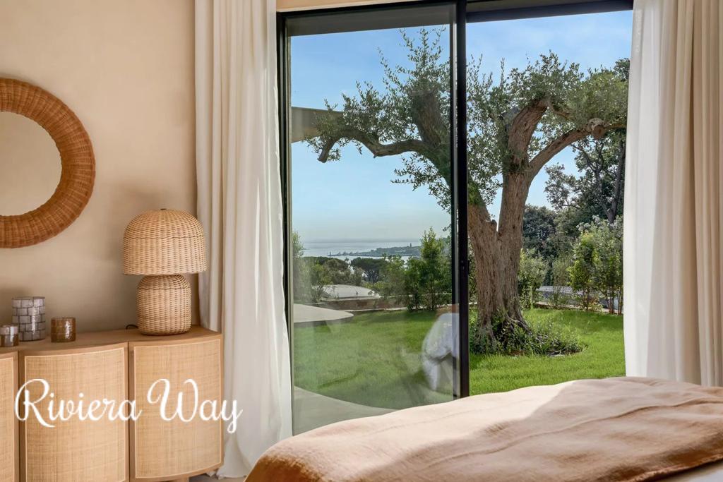 10 room villa in Gassin, photo #9, listing #107247084