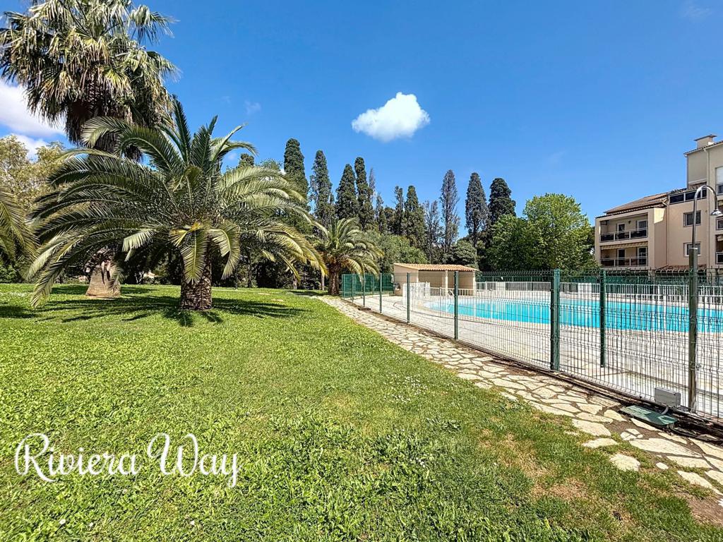 3 room apartment in Antibes, photo #9, listing #102997944