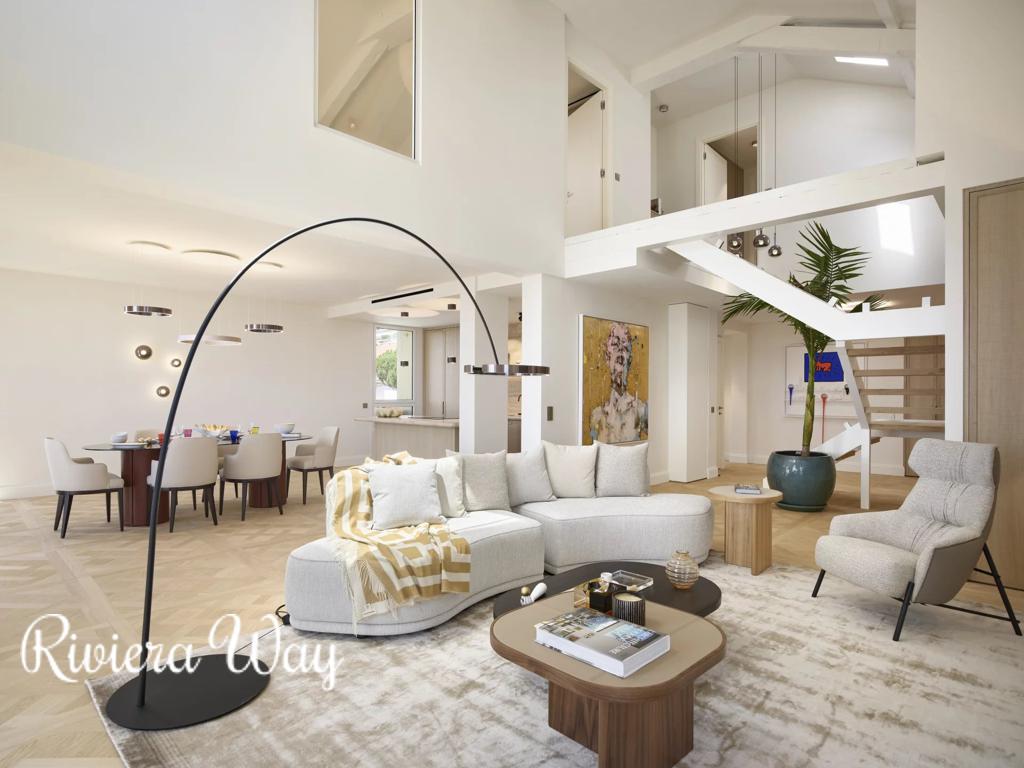 5 room apartment in Cannes, photo #1, listing #105868770