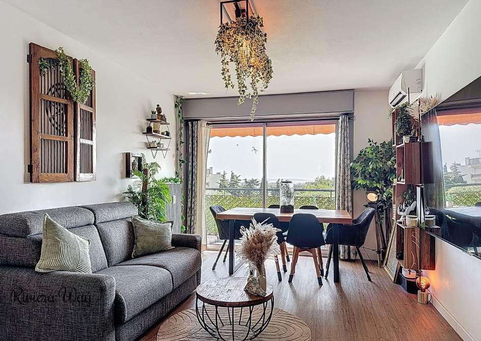 3 room apartment in Antibes, 64 m², photo #1, listing #103962054