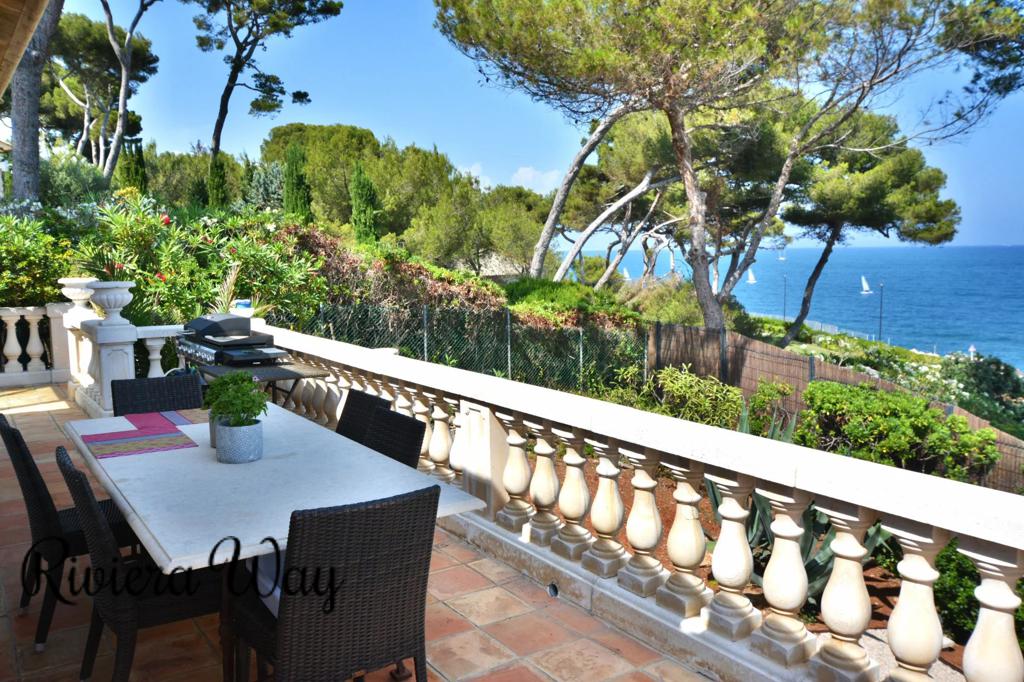 7 room villa in Cap d'Antibes, photo #7, listing #95496828
