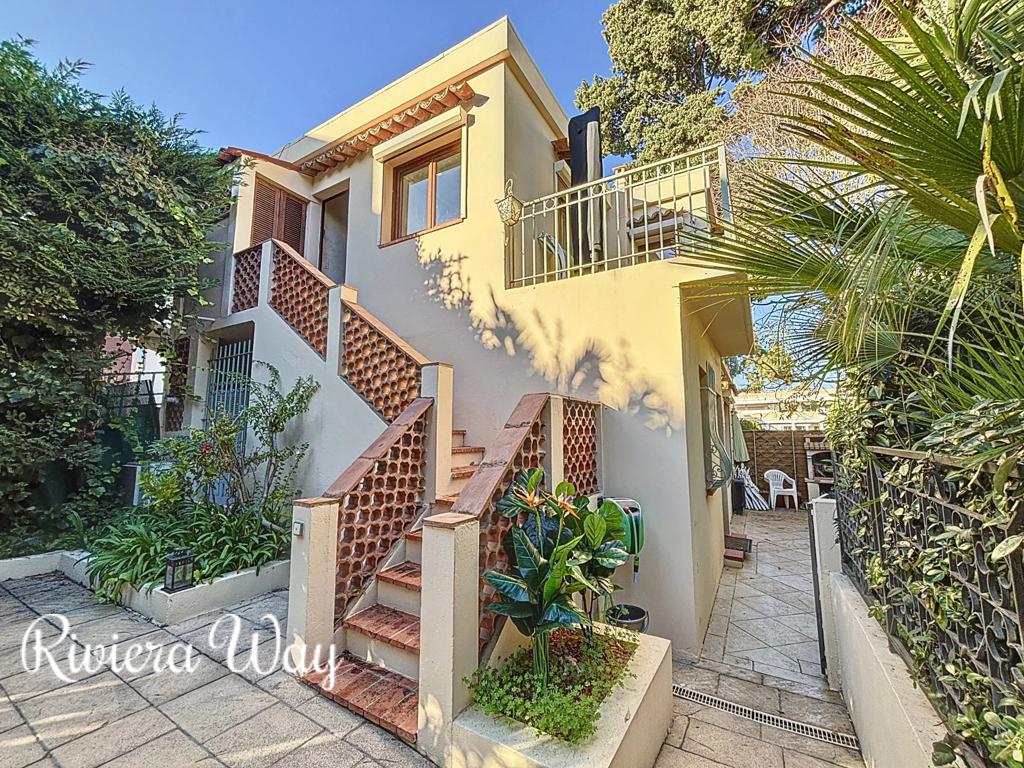 4 room villa in Cap d'Antibes, photo #9, listing #106390410