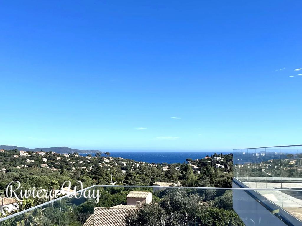 9 room villa in Cavalaire-sur-Mer, photo #5, listing #97985832