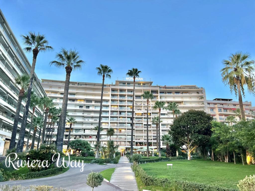 1 room apartment in Boulevard de la Croisette, photo #9, listing #105845670