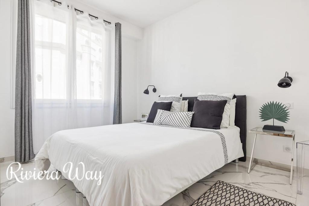 4 room apartment in Cannes, photo #9, listing #103386990