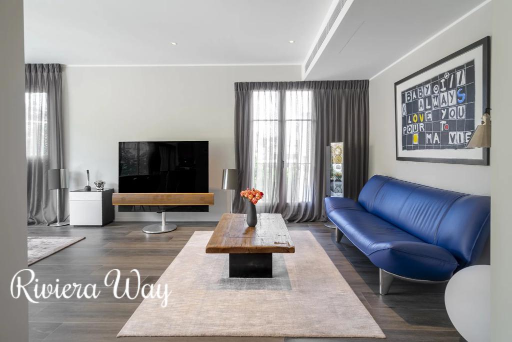 4 room apartment in Cannes, photo #6, listing #103089210