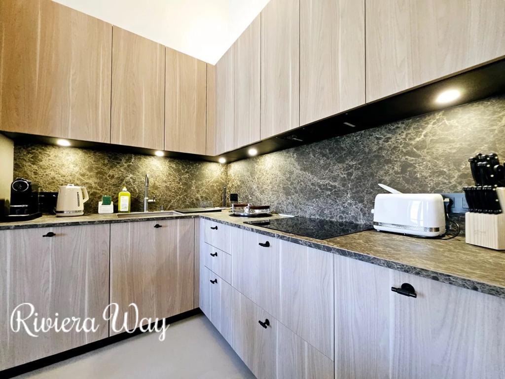 3 room apartment in Antibes, photo #2, listing #103725468