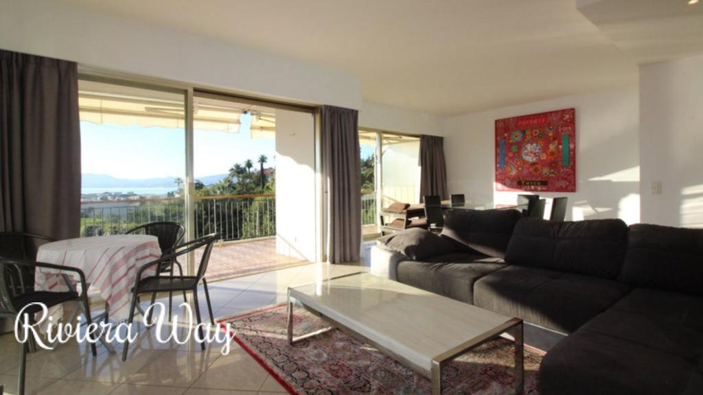 Apartment in Cannes, 109 m², photo #3, listing #80882928