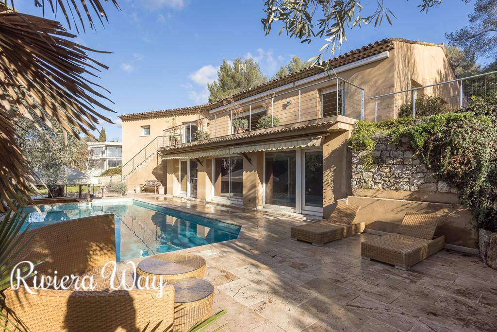 7 room villa in Roquefort-les-Pins, photo #2, listing #105187782