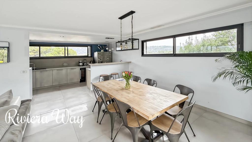 6 room villa in Mougins, photo #9, listing #105524706