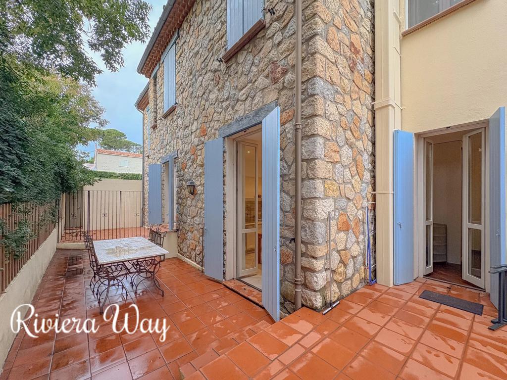 3 room apartment in Cap d'Antibes, photo #1, listing #105846258
