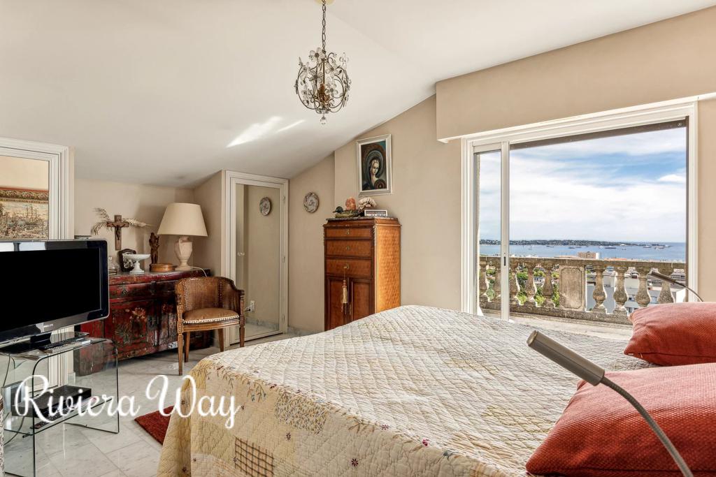 4 room apartment in Golf Juan, photo #6, listing #106523634