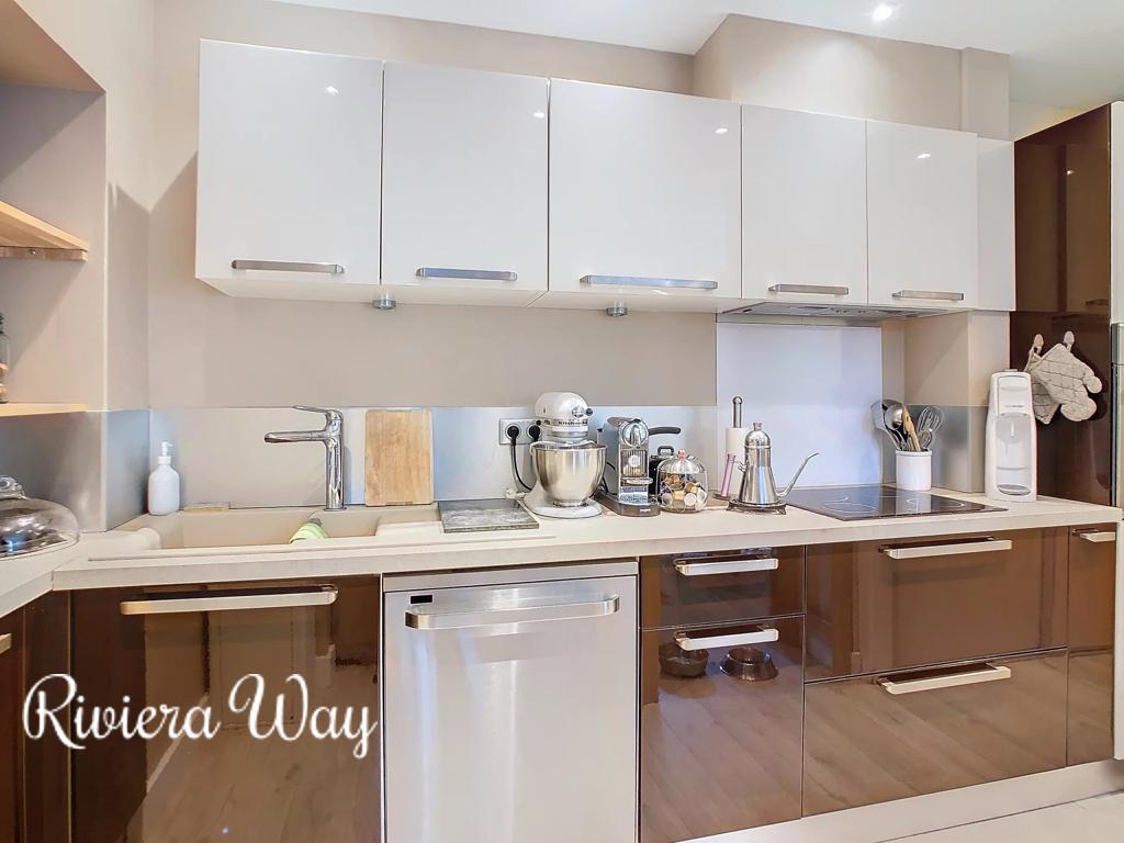 4 room apartment in Cannes, photo #8, listing #103766502