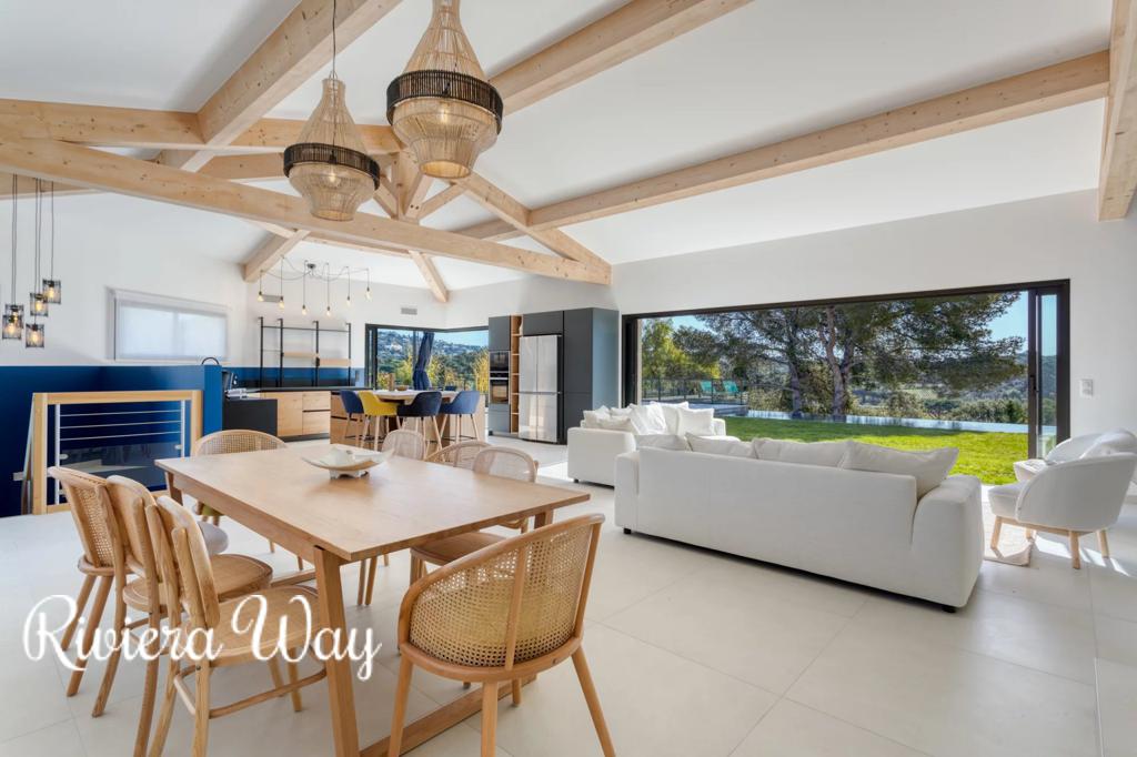 7 room villa in La Croix-Valmer, photo #5, listing #103324410