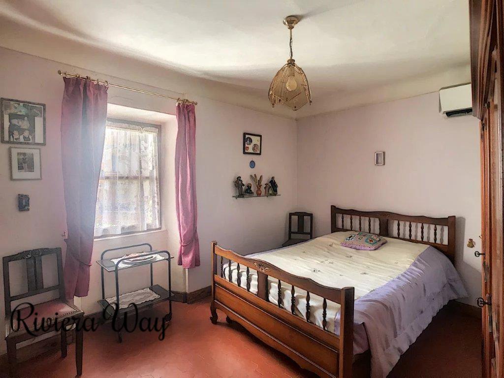 5 room villa in Grasse, photo #10, listing #105008736