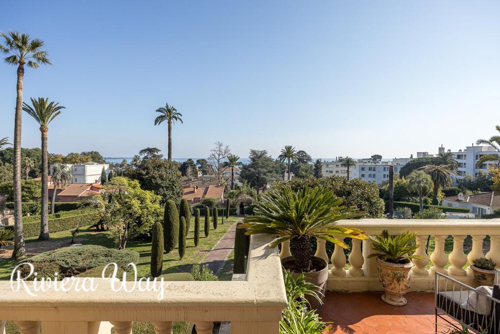 4 room apartment in Cannes, photo #6, listing #87626280