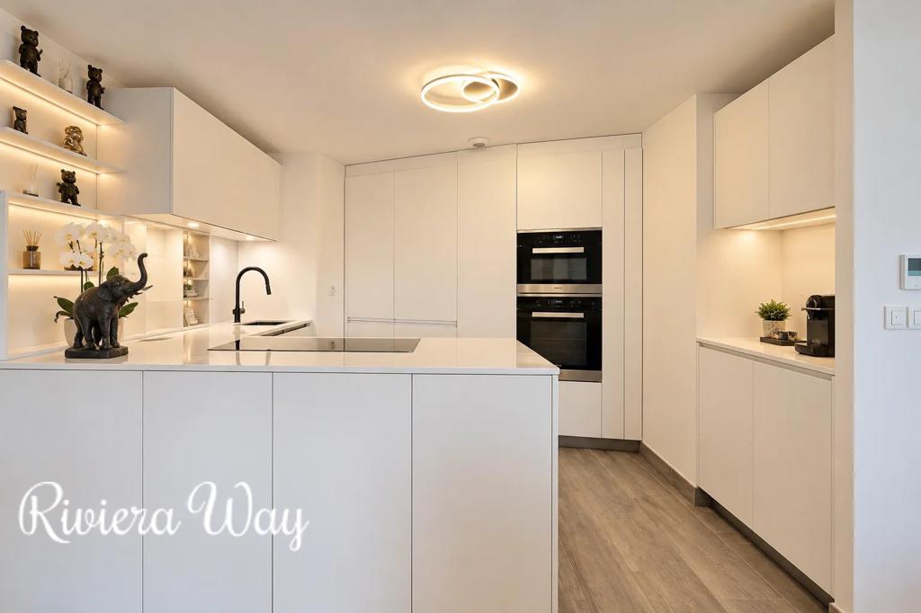 4 room apartment in Èze, photo #6, listing #107216634