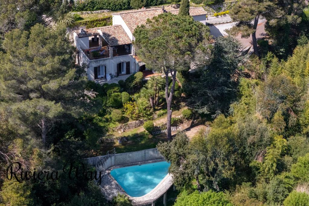 6 room villa in Vallauris, photo #1, listing #106231902