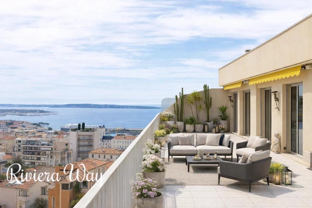 4 room apartment in Cannes, photo #2, listing #99430002