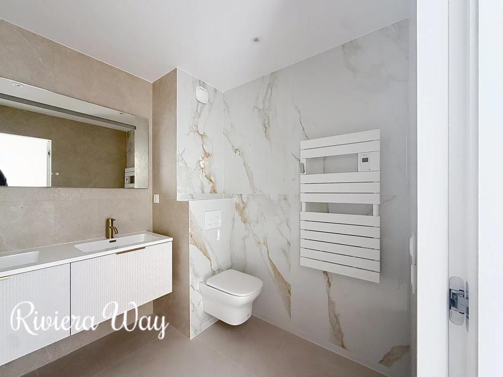 5 room new home in Le Cannet, photo #1, listing #90658050