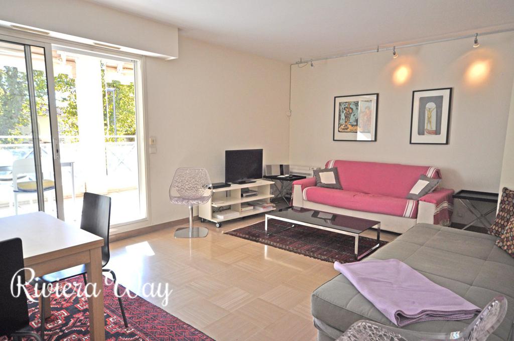 Apartment in Cannes, 53 m², photo #3, listing #80802120