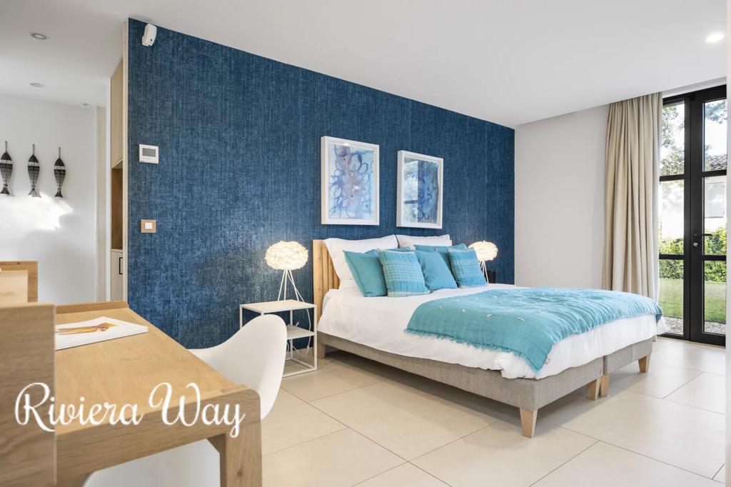 7 room villa in Ramatyuel, photo #8, listing #98945070