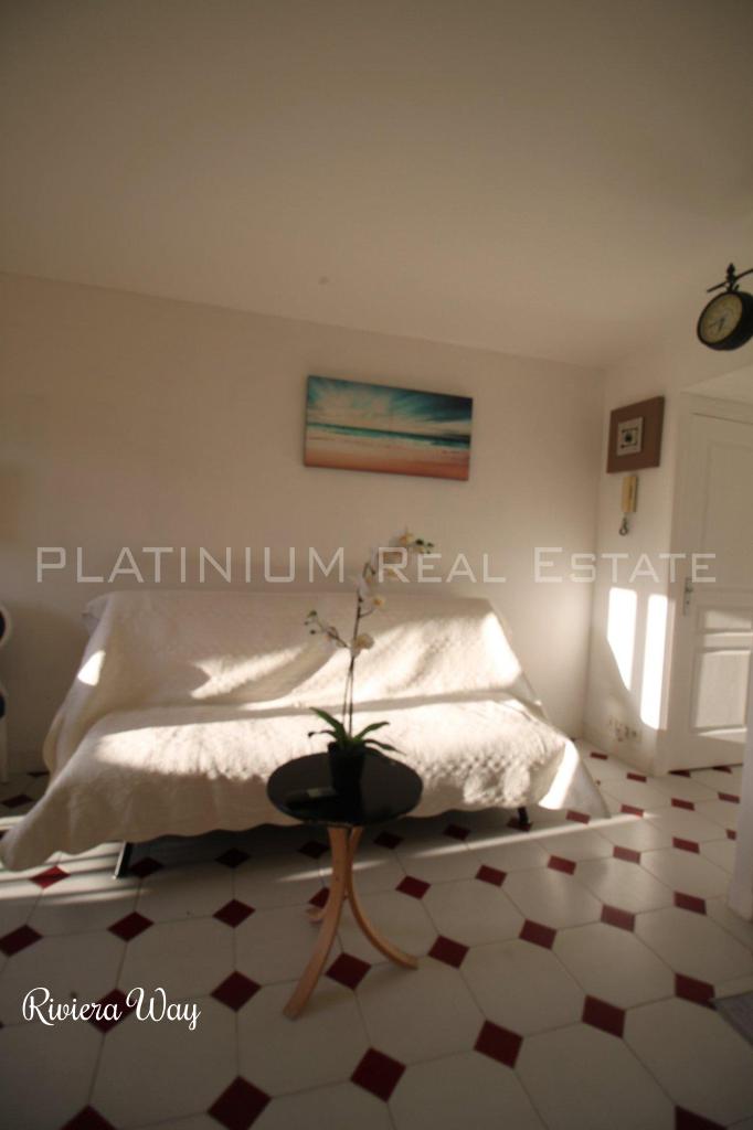 1 room apartment in Juan-les-Pins, 28 m², photo #1, listing #78852312