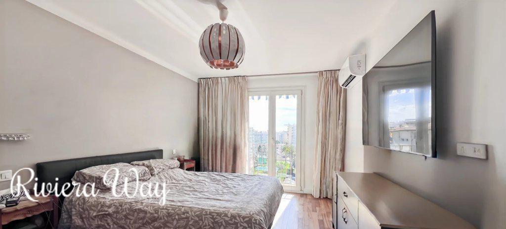 4 room apartment in Nice, 68 m², photo #6, listing #106223628