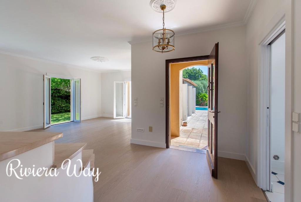 8 room villa in Villefranche-sur-Mer, 188 m², photo #2, listing #94406046