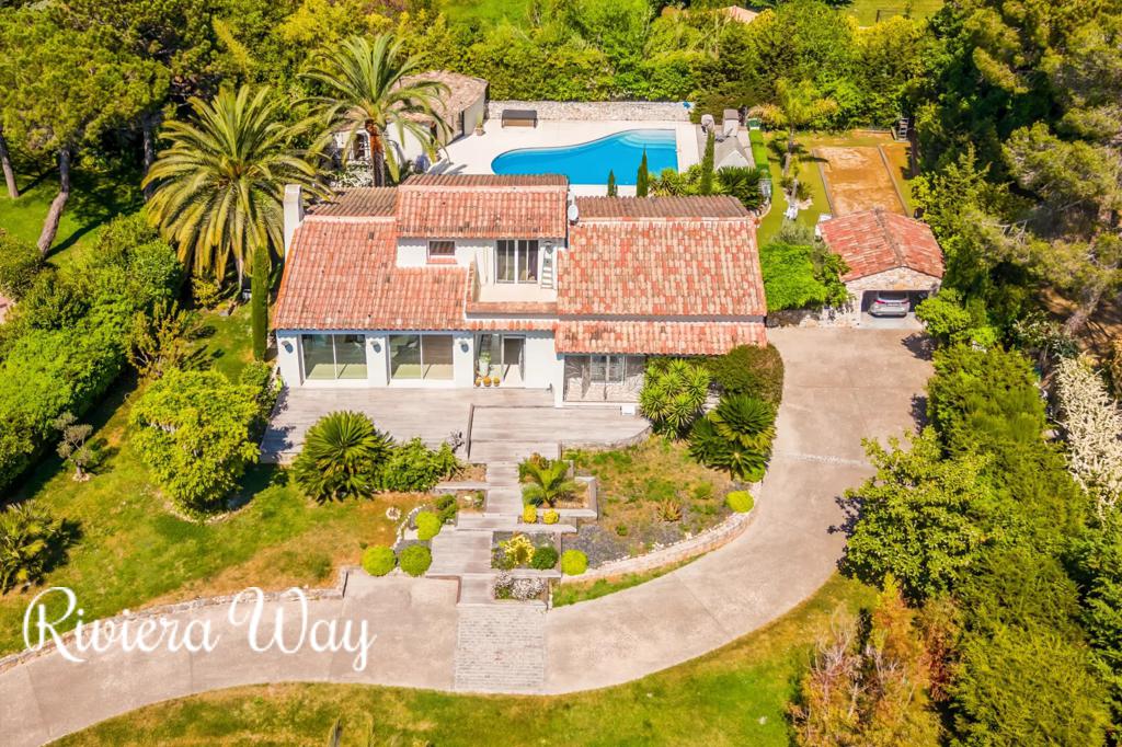 12 room villa in Mougins, photo #1, listing #106250802