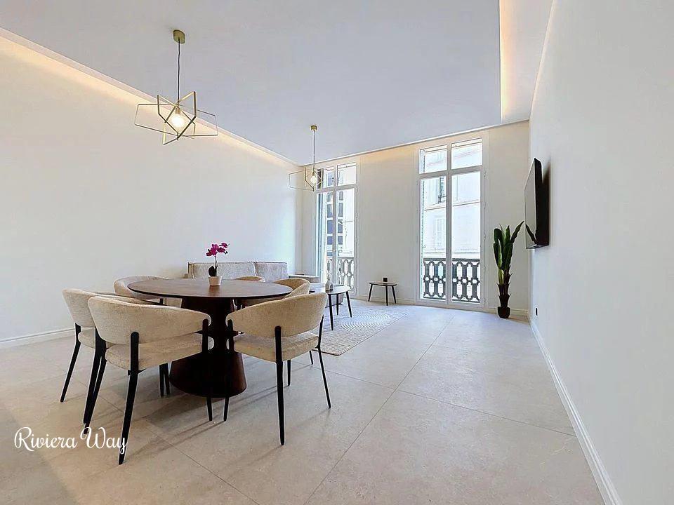 3 room apartment in Cannes, photo #2, listing #107063880