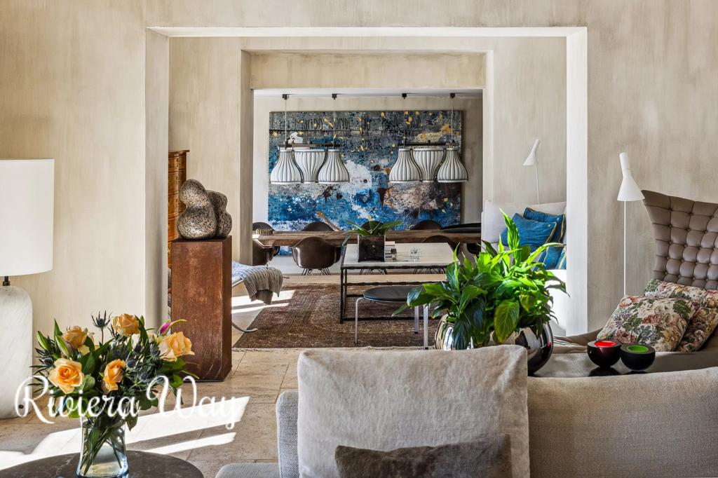 9 room villa in Fayence, photo #5, listing #100404444