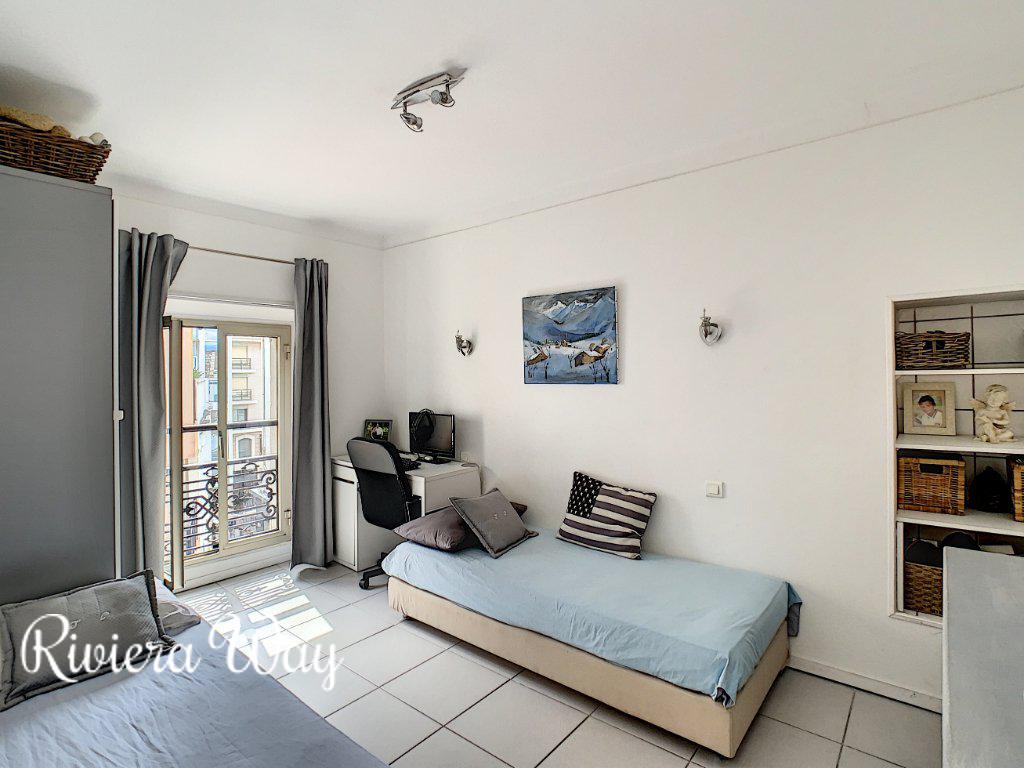 Apartment in Cannes, 52 m², photo #2, listing #80793048
