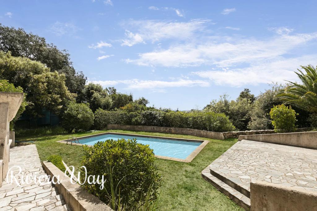 6 room villa in Biot, photo #1, listing #104355636
