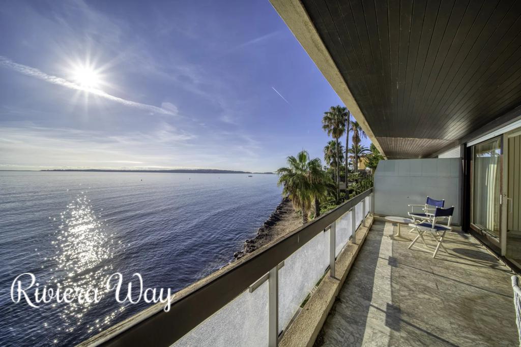 3 room apartment in Cannes, photo #1, listing #105630336