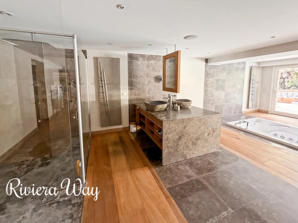 7 room villa in Roquefort-les-Pins, photo #8, listing #107121966