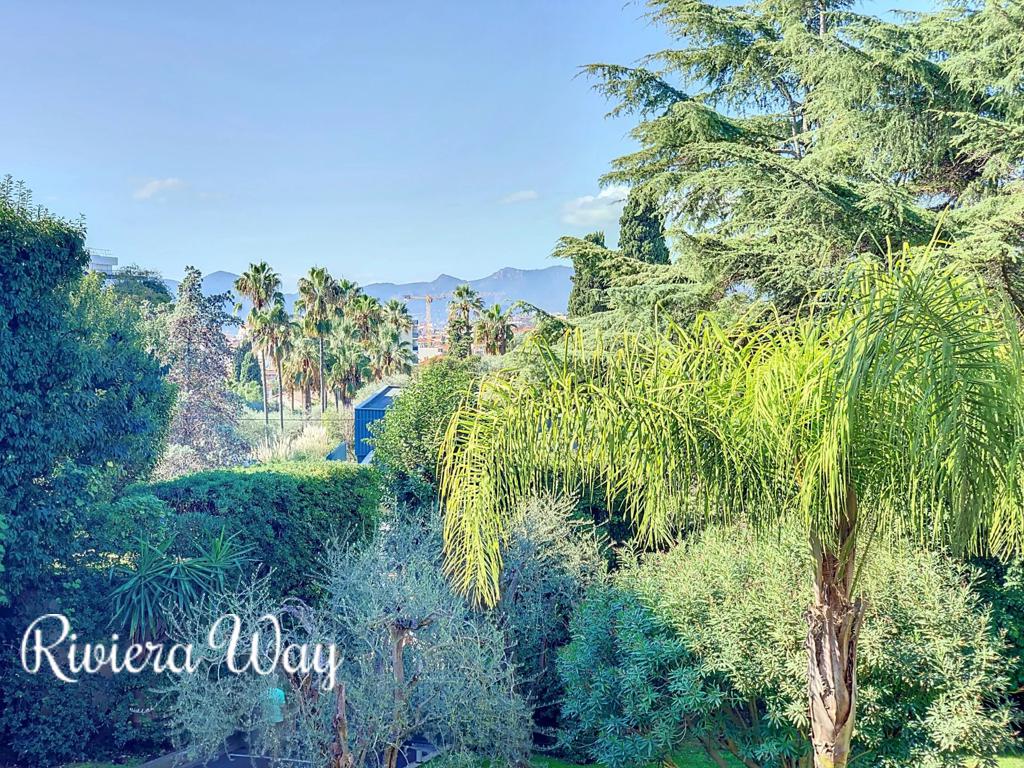 3 room apartment in Cannes, photo #4, listing #102831498