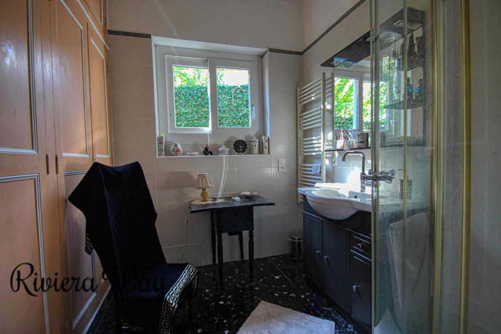 4 room villa in Menton, photo #10, listing #85115352