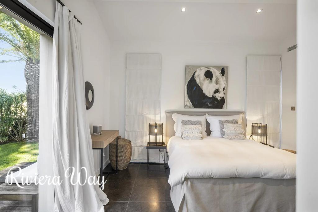 6 room villa in Saint-Tropez, photo #9, listing #98944986